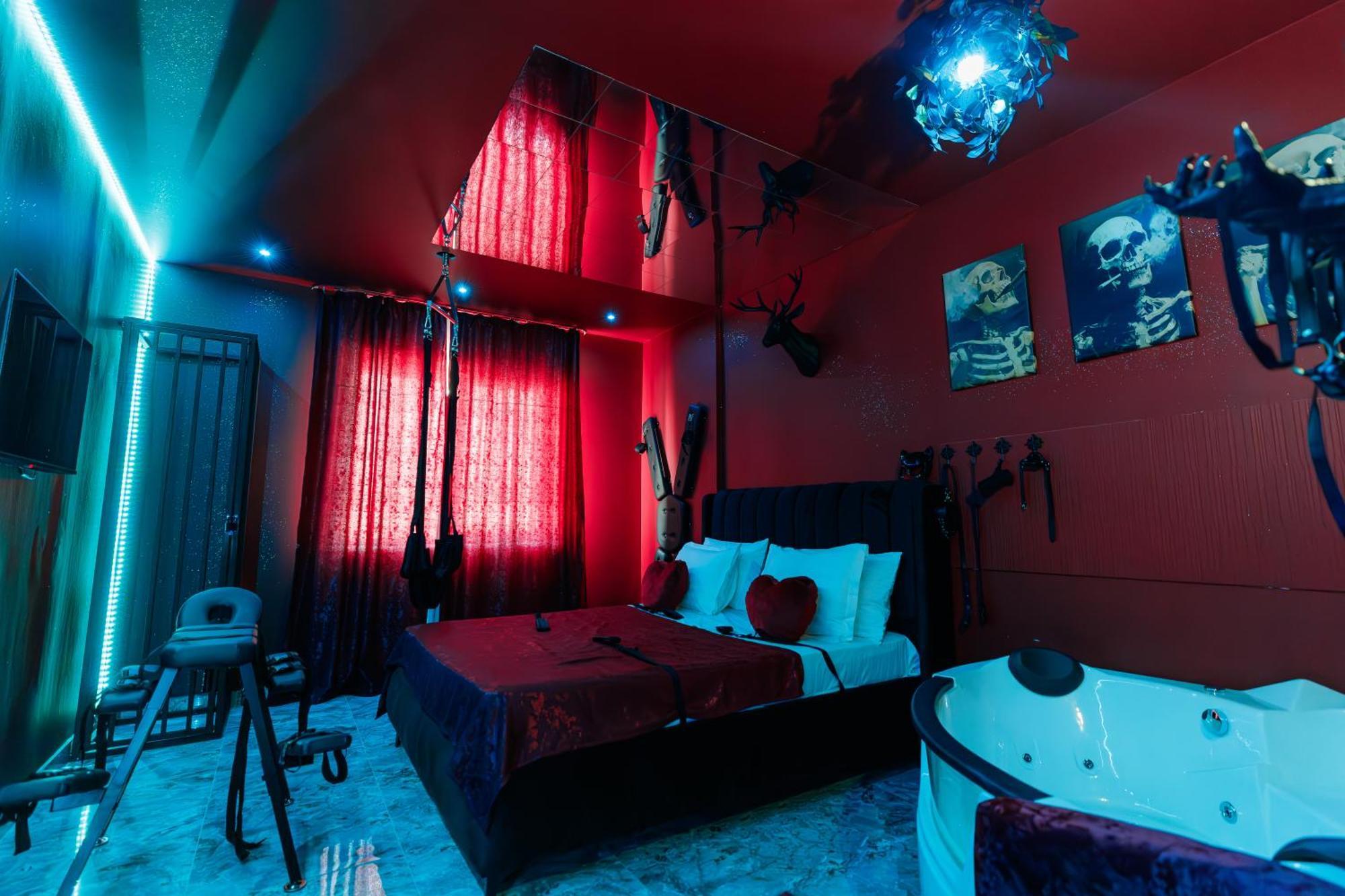 Romeo Nights - Love Rooms - Adults Only Bucharest Exterior photo